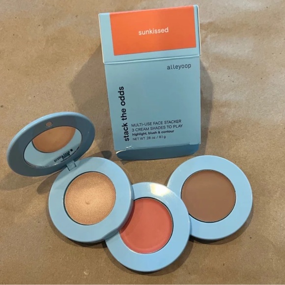 Make Up Bundle or ask to Individually purchase - Picture 5 of 6